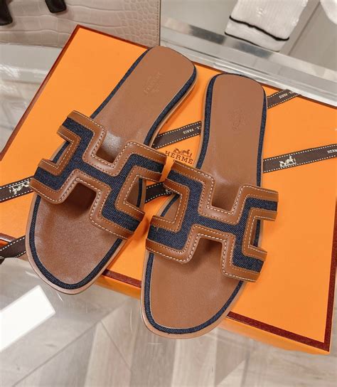 Rasteiras Hermès: must.